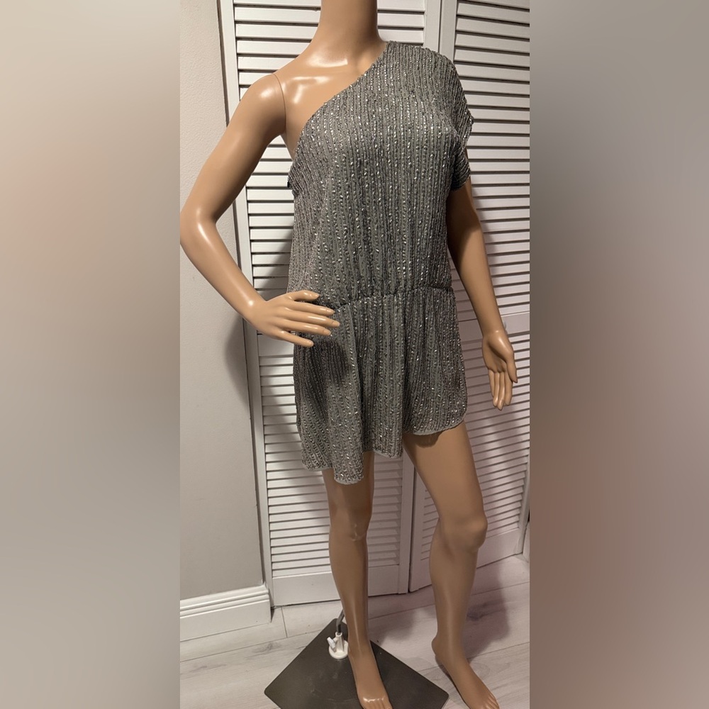 ✨W118 by Walter Baker Margo Sequin One-Shoulder Top - NWT $238✨